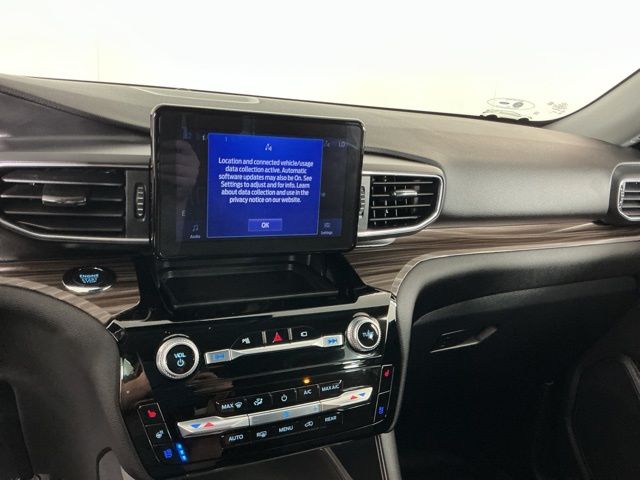 Certified Used 2022 Black Ford Limited image 21