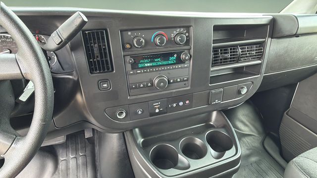 Used 2025 White GMC Work Van image 26