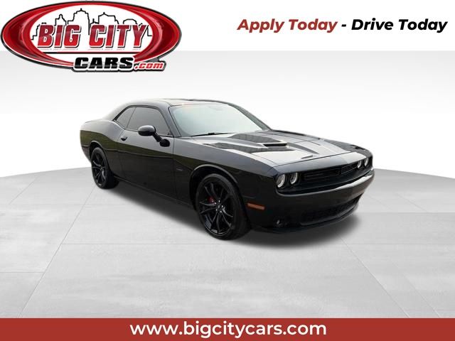 Pitch Black Clearcoat 2018 Dodge Challenger Coupe Rear-Wheel Drive 8-Speed Automatic