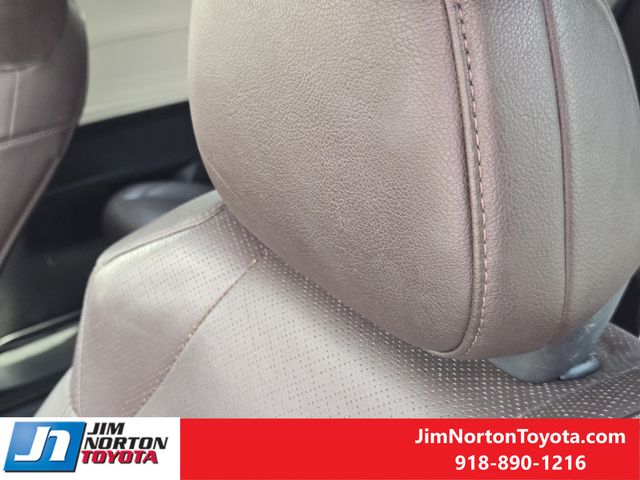 Used 2022 Toyota Sienna Van