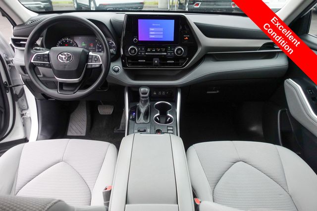 used 2023 Toyota Highlander car, priced at $32,900