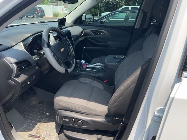 2020 Summit White Chevrolet Traverse LT FWD SUV