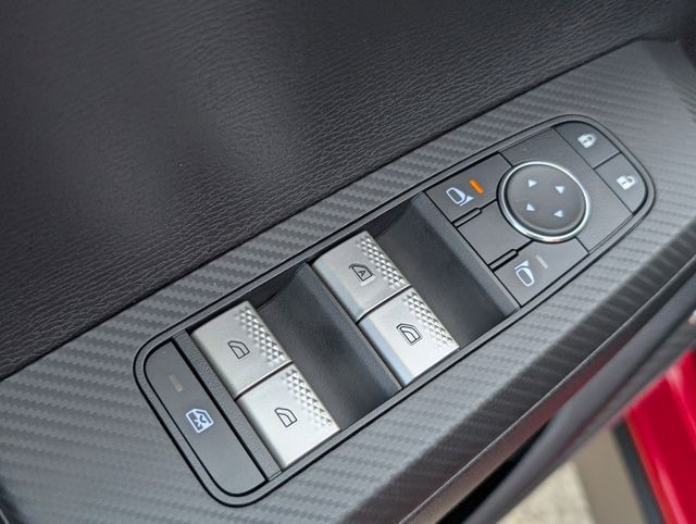 New 2025 Red Mitsubishi ES image 11