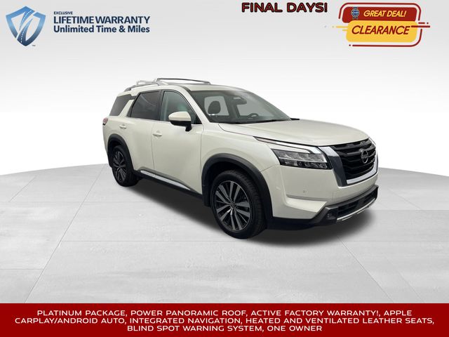 2022 Pearl White Tricoat Nissan Pathfinder Platinum SUV