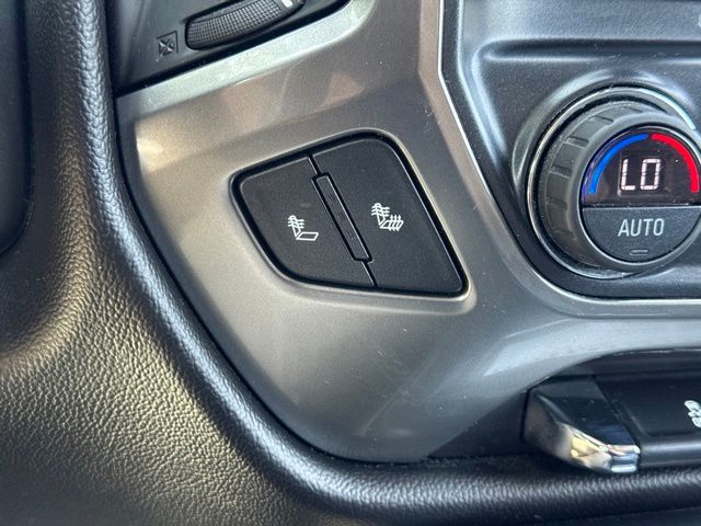 Used 2018 Black Chevrolet LT image 21