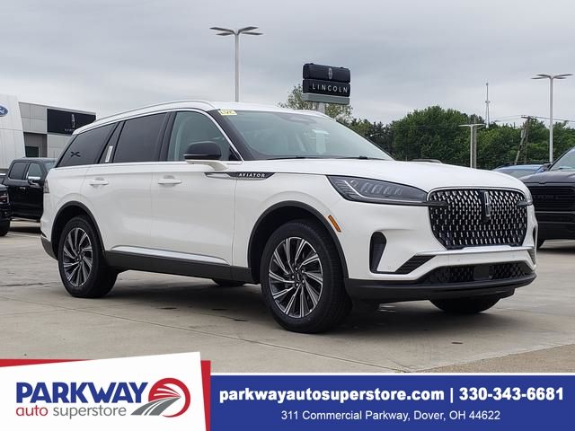 Pristine White Metallic Tri-Coat 2026 Lincoln Aviator SUV / Crossover All-Wheel Drive Automatic
