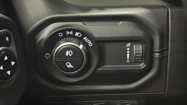 Used 2024 Anvil Clear Coat Jeep Mojave image 32
