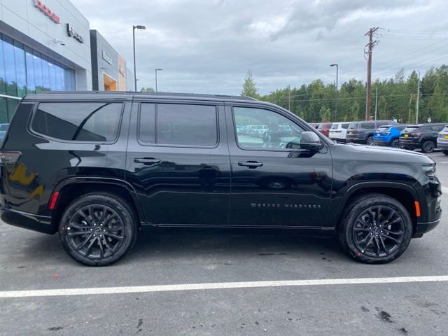 New 2024 Diamond Black Jeep Series II image 6