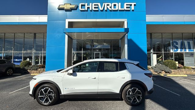 new 2026 Chevrolet Equinox EV car, priced at $43,965