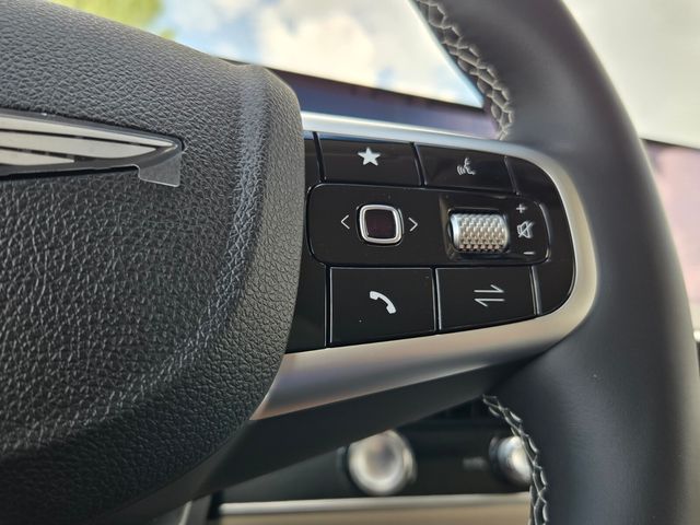 2027 Genesis Gv70
