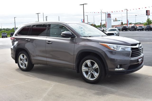Used 2016 Toyota Highlander SUV