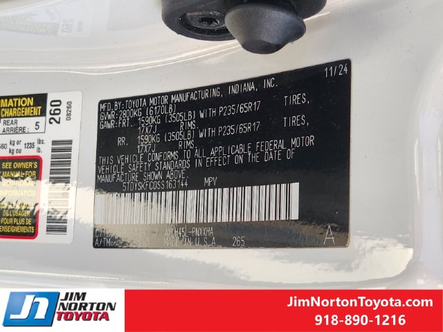 Used 2025 Toyota Sienna Van