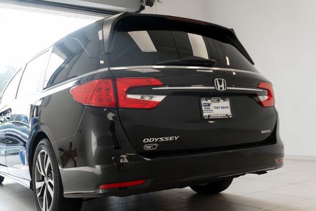 Used 2023 Honda Odyssey Van