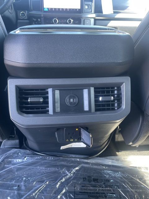 2025 Ford F-550 Super Duty 