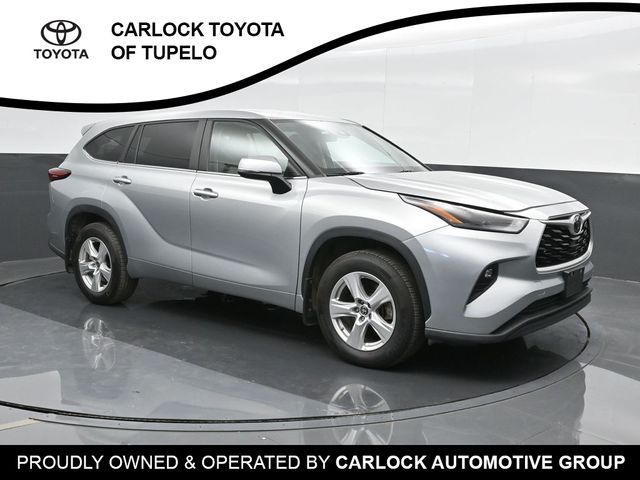 2023 Toyota Highlander LE 4