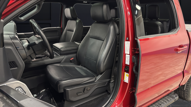 Used 2024 Rapid Red Metallic Tinted Clearcoat Ford XLT image 10