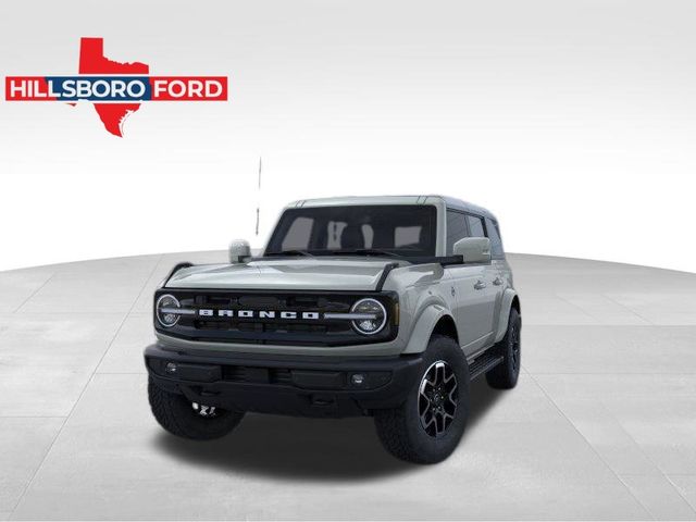 2024 Ford Bronco Outer Banks 2