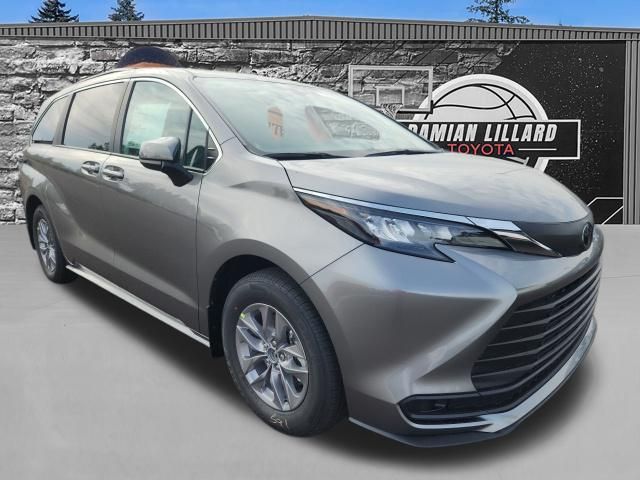 Heavy Metallic 2026 Toyota Sienna Minivan Front-Wheel Drive Continuously Variable Transmission
