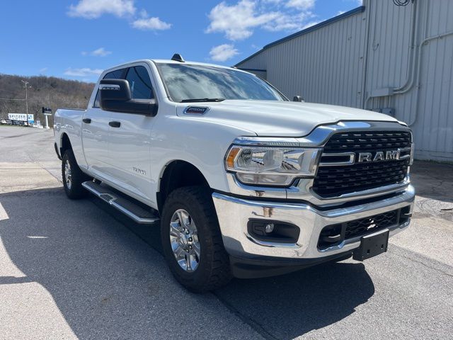 Used 2024 White Ram Big Horn image 3
