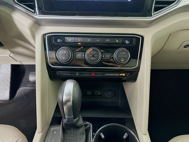 Thumbnail: 2018 Volkswagen Atlas - 15