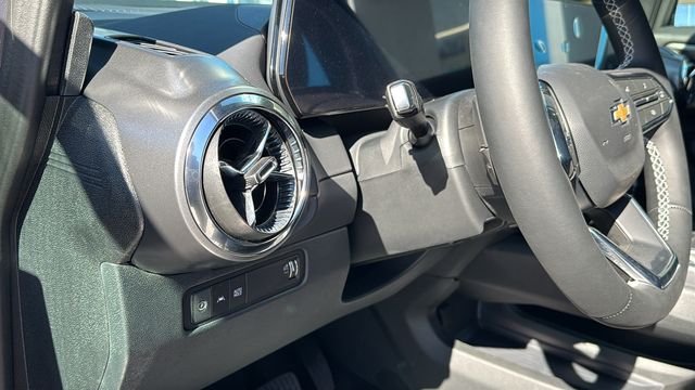 new 2026 Chevrolet Equinox EV car, priced at $36,295