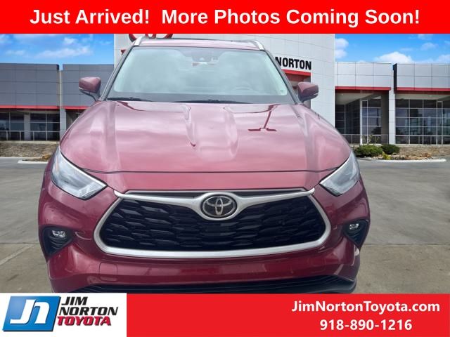 Used 2023 Toyota Highlander XLE with VIN 5TDKDRAH3PS032051 for sale in Tulsa, OK