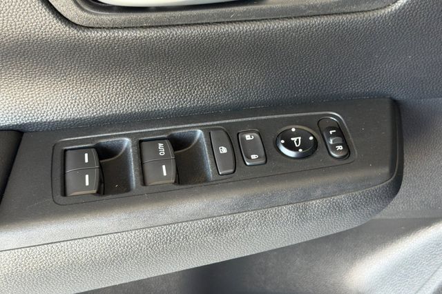 2024 Honda CR-V LX - Photo 13
