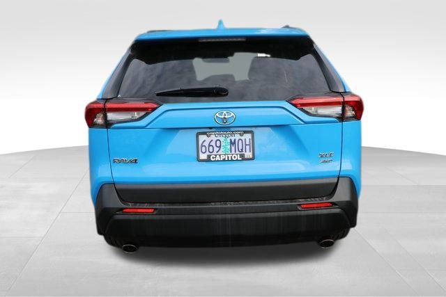 2021 Toyota RAV4 XLE Premium 20