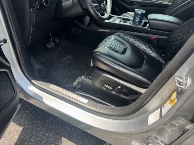 Used 2024 Silver Ford Titanium image 2