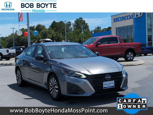 Gray (Gun Metallic) 2024 Nissan Altima Sedan Front-Wheel Drive Continuously Variable Transmission