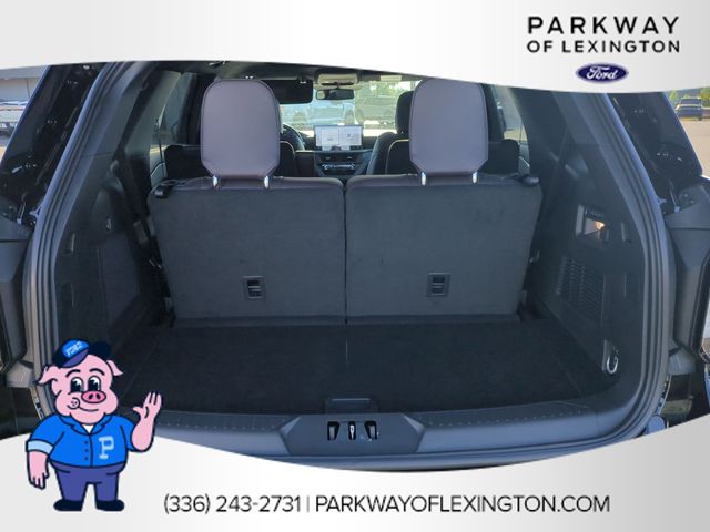 New 2026 Black Ford Platinum image 33
