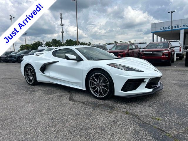 Arctic White 2025 Chevrolet Corvette Stingray 2LT Coupe RWD Coupe Rear-Wheel Drive 8-Speed Dual Clutch