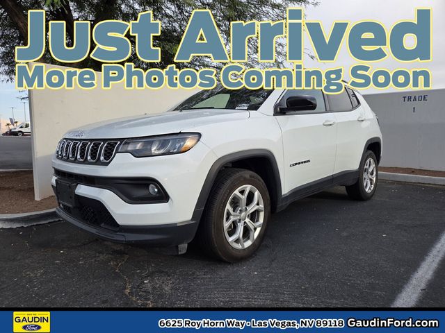 Bright White Clearcoat 2024 Jeep Compass SUV / Crossover Four-Wheel Drive 8-Speed Automatic