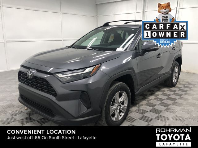 2022 Toyota RAV4 XLE 2