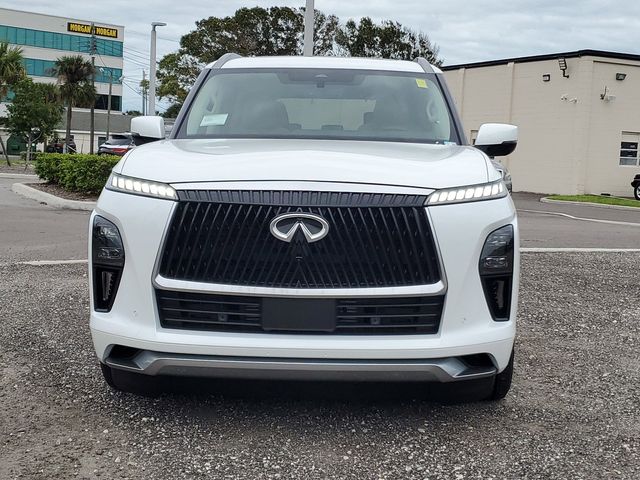 2025 INFINITI QX80 LUXE 2