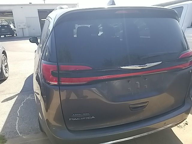 Used 2022 Chrysler Pacifica Van