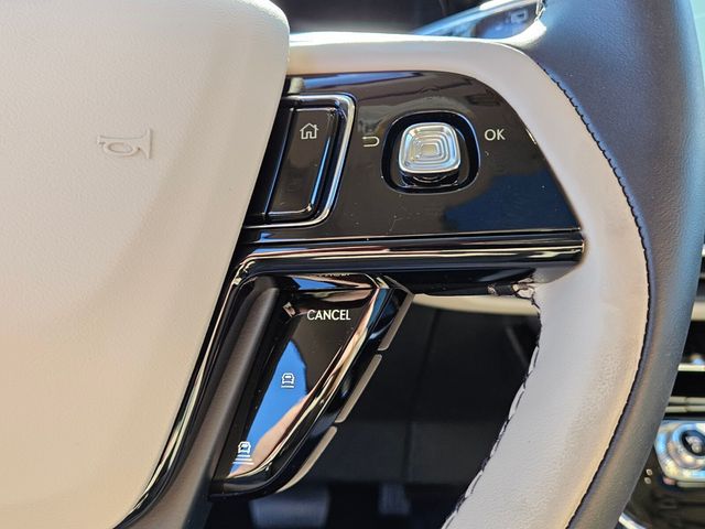 New 2025 Gray Lincoln Reserve image 26