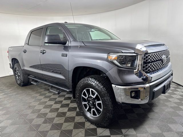 Magnetic Gray Metallic 2019 Toyota Tundra Pickup Truck Four-Wheel Drive 6-Speed Automatic