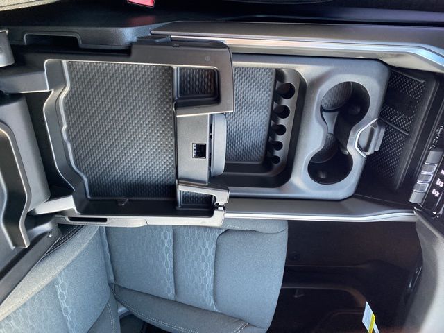 2026 Ram 1500 Big Horn/Lone Star - Silver Zynith exterior view 19