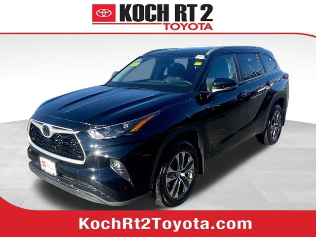 2025 Toyota Highlander XLE AWD