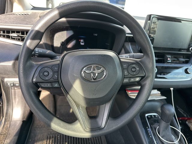 2022 Toyota Corolla Hybrid LE 3