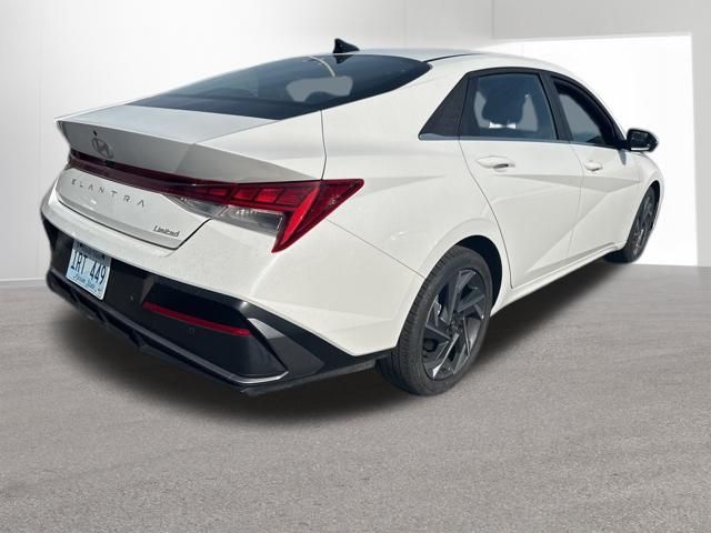 Used 2024 Hyundai Elantra For Sale in Indianapolis, IN