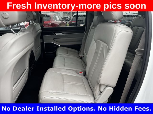 2024 Jeep Wagoneer Series II White at River Oaks CDJR