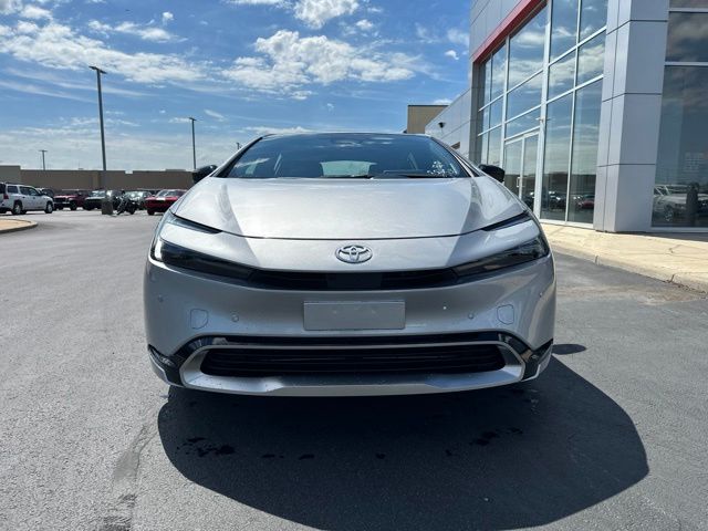 Cutting Edge 2026 Toyota Prius Plug-In Hybrid XSE Premium FWD Hatchback Front-Wheel Drive Continuously Variable Transmission