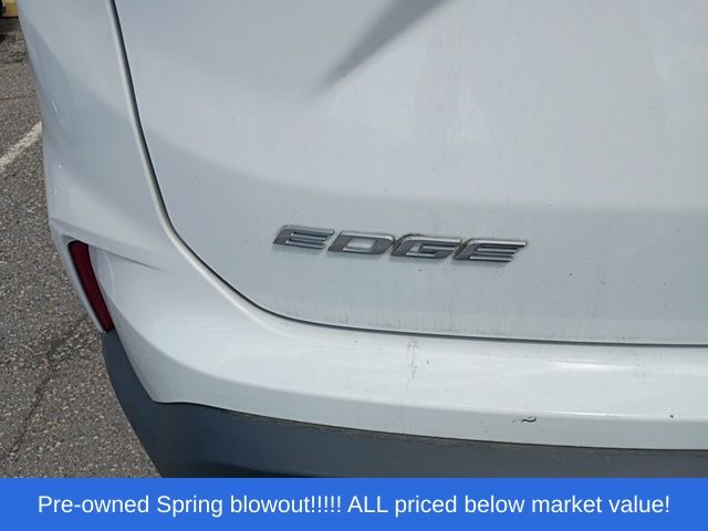 Used 2020 White Ford SEL image 14