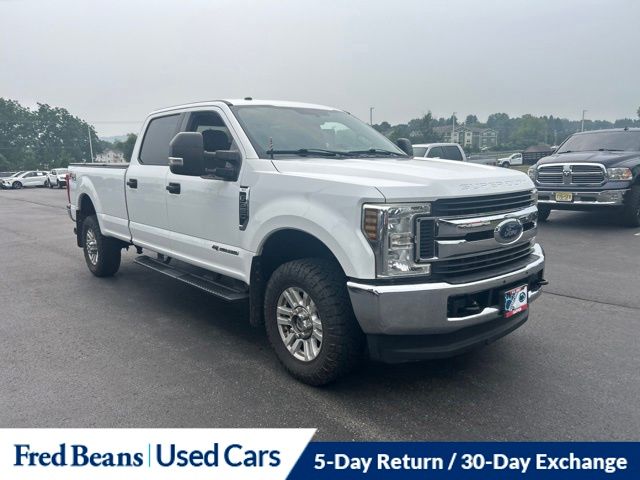 White 2019 Ford F-350 Super Duty Pickup Truck  6-Speed Automatic