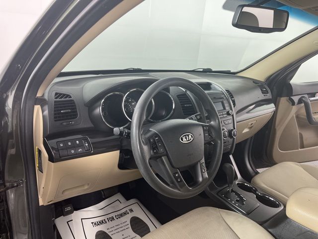 2012 Kia Sorento LX 19