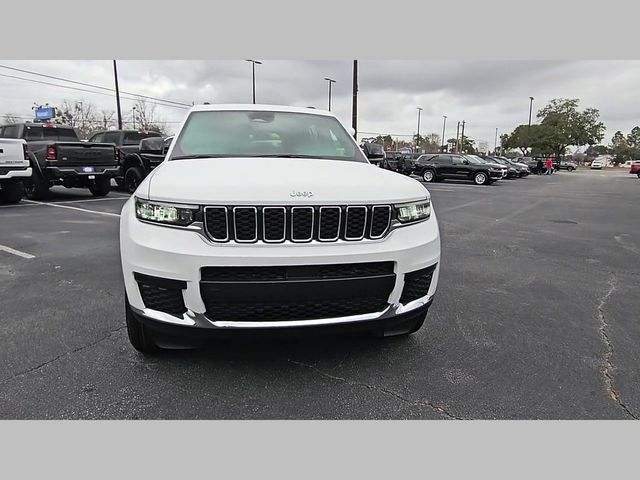 2026 Jeep Grand Cherokee L Laredo 4x4