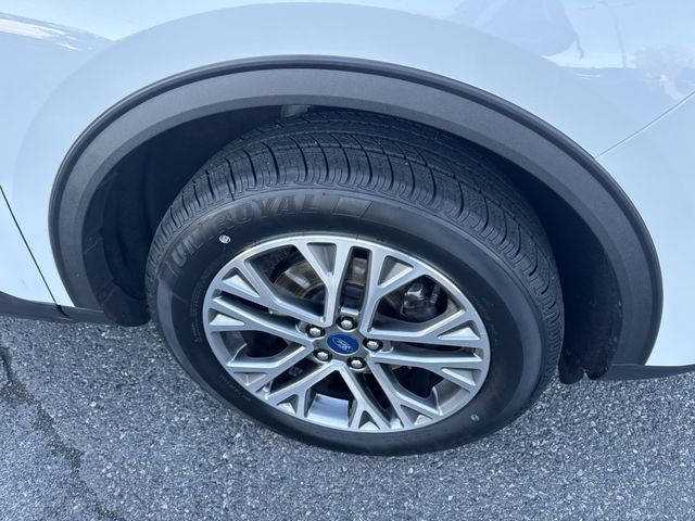 used 2022 Ford Escape car, priced at $18,500