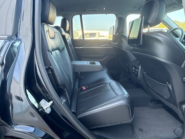 2023 Jeep Grand Cherokee Limited:45393C